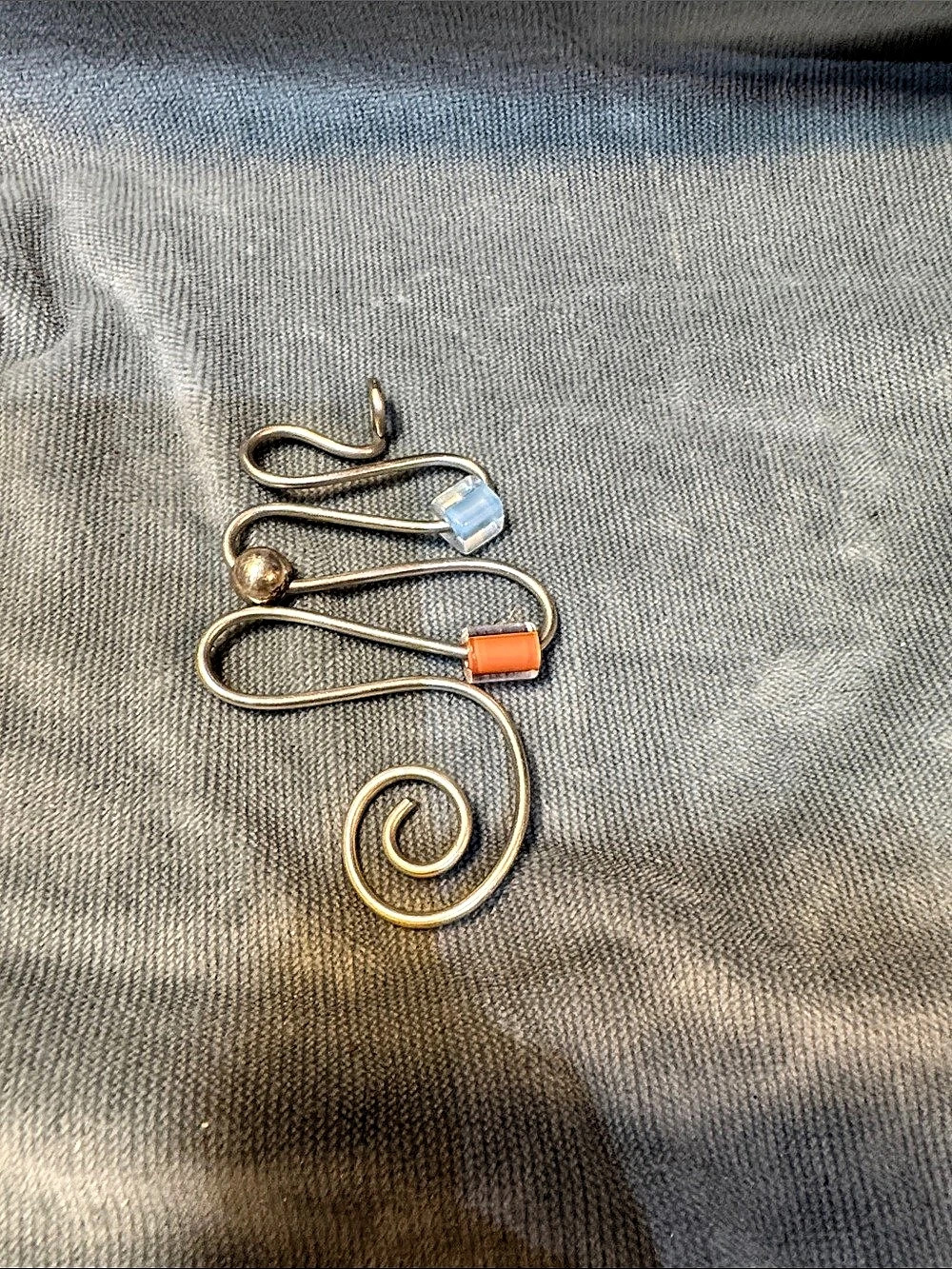 Abstract Multicolor pendant Like New